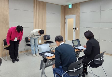 행사 스케치08